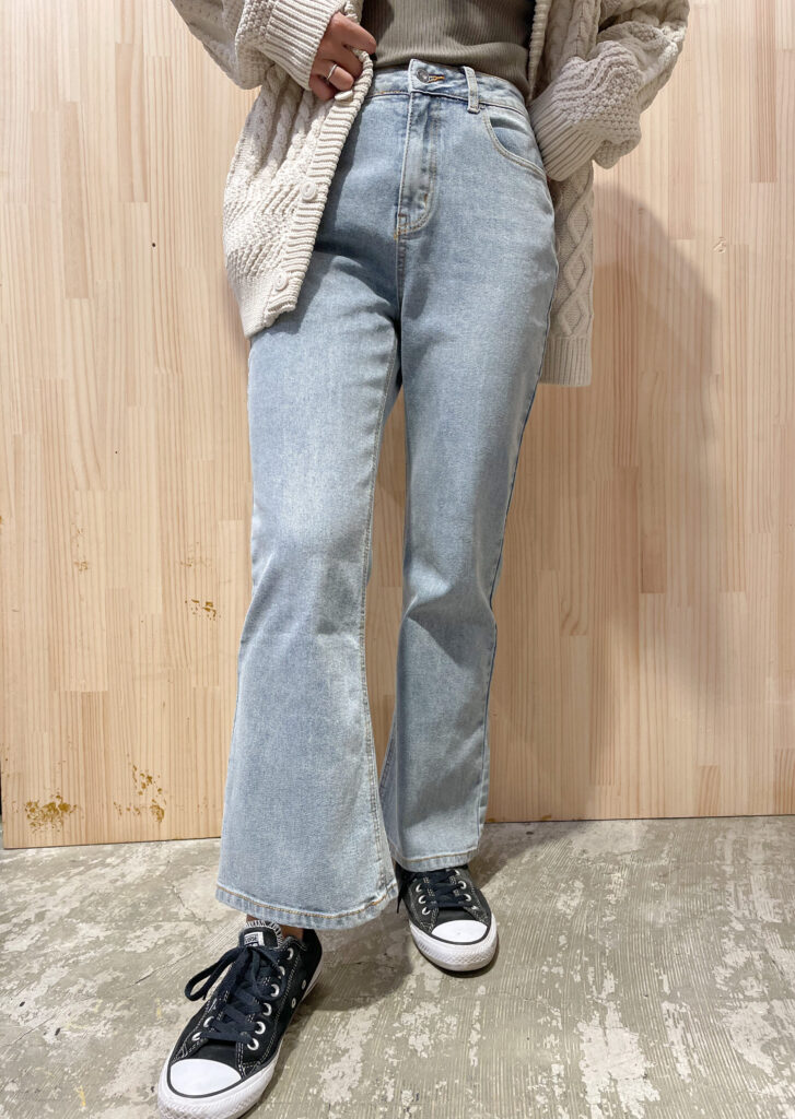 レディースデニムパンツのご紹介