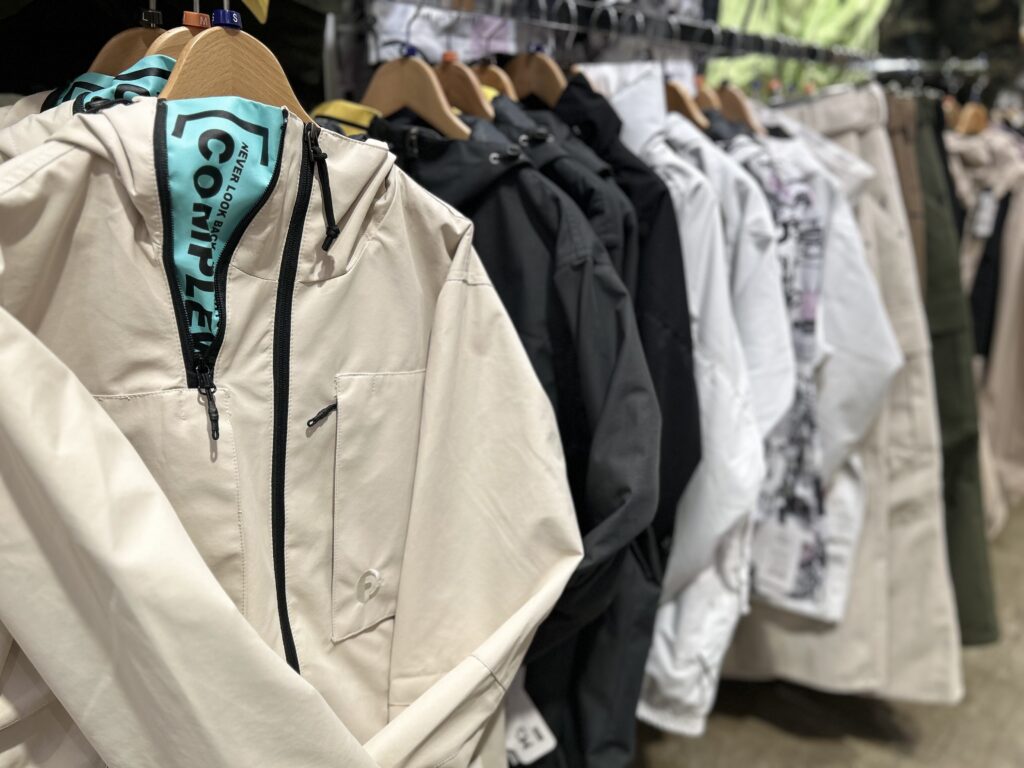 【𝐒𝐍𝐎𝐖 𝐖𝐄𝐀𝐑 𝐅𝐈𝐍𝐀𝐋 𝐒𝐀𝐋𝐄!!】