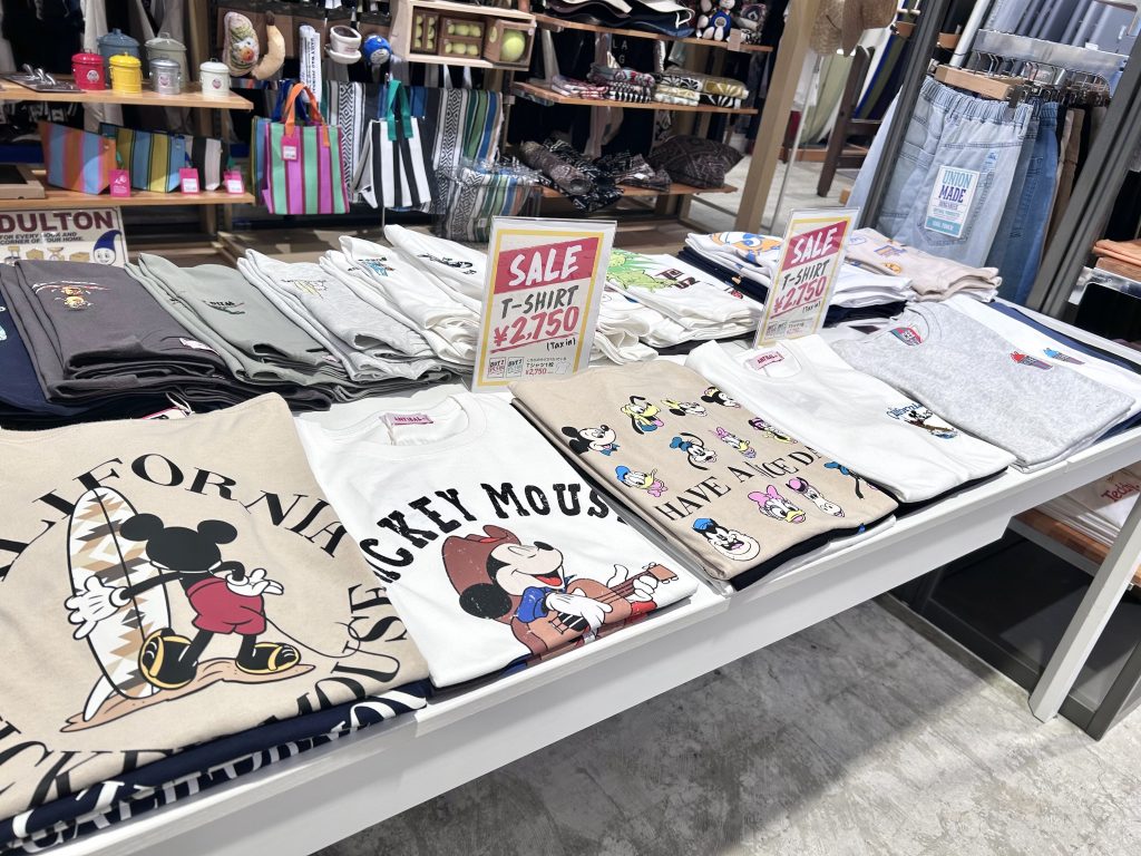 【SALE START‼】ディズニーTシャツがお得！ワンちゃんもあります！